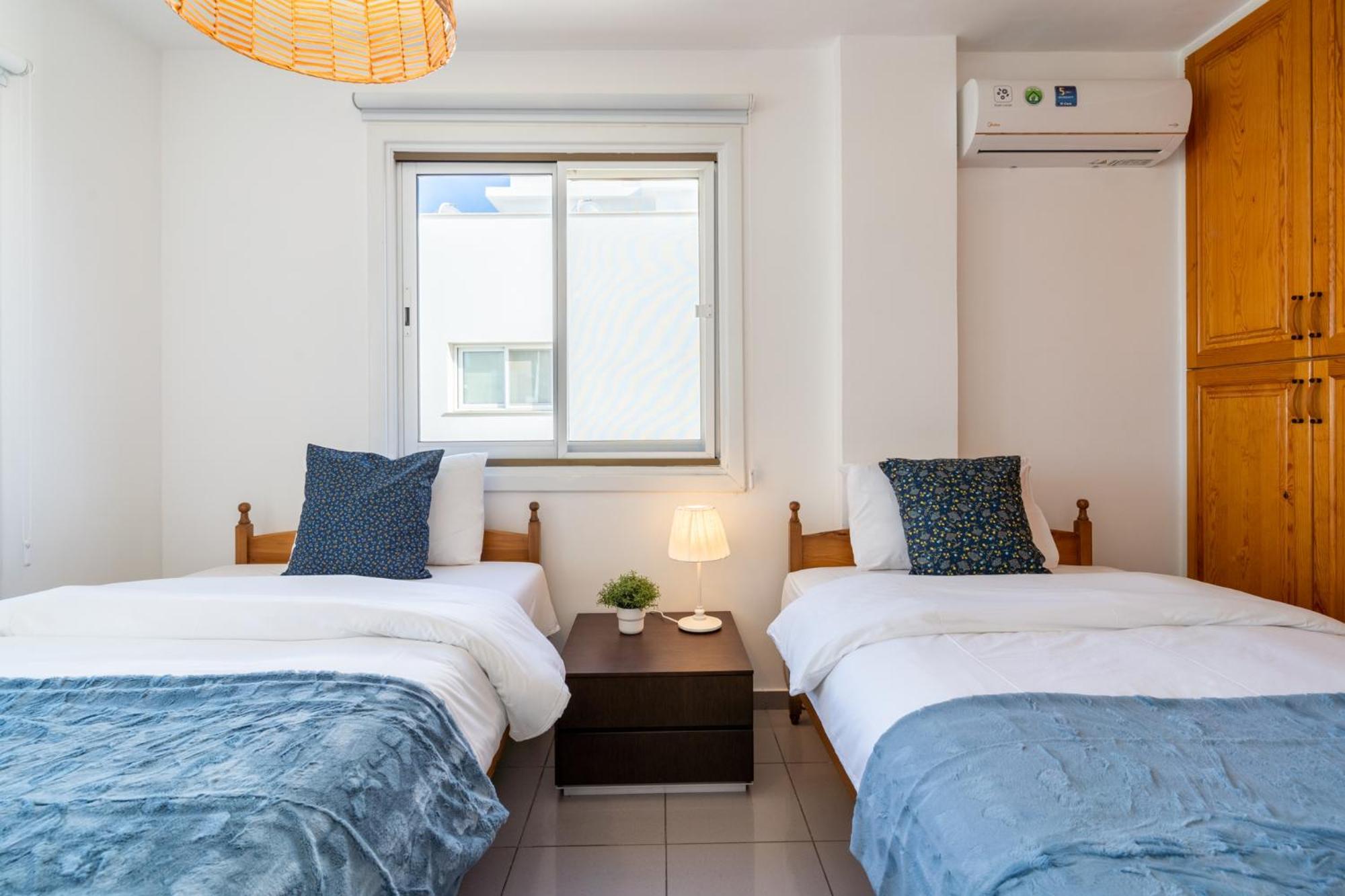 Jayde 2-Bedroom Apartment In Larnaka Exterior foto